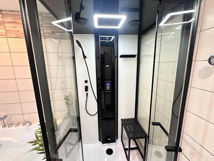 E Servagnat T3 Luxe Avec Sauna Jacuzzi Et Hammam Epernay Exterior photo